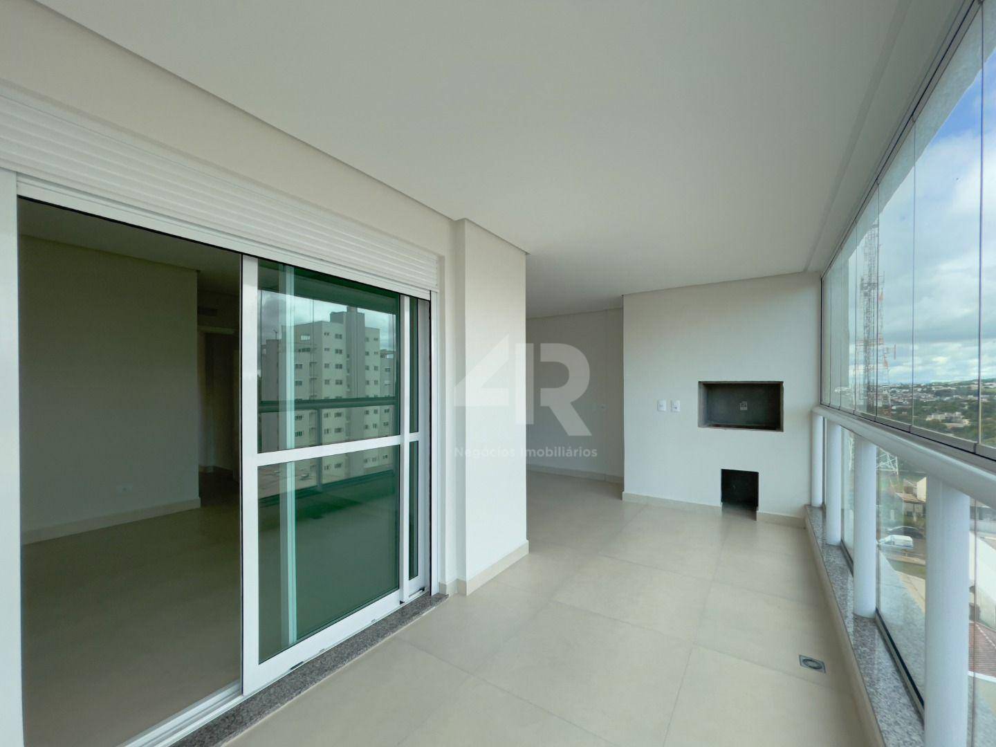 Apartamento à venda com 3 quartos, 128m² - Foto 3