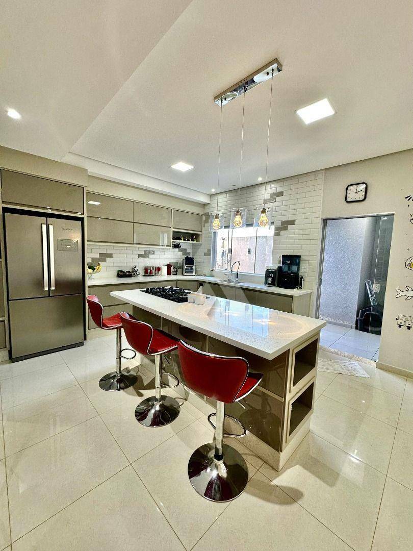 Casa à venda com 3 quartos, 180m² - Foto 12