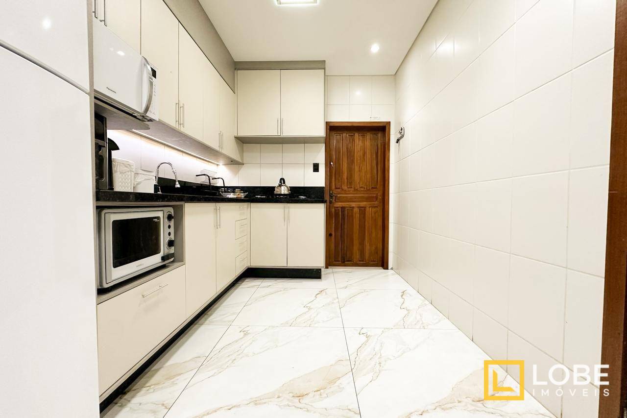 Casa à venda com 4 quartos, 198m² - Foto 17