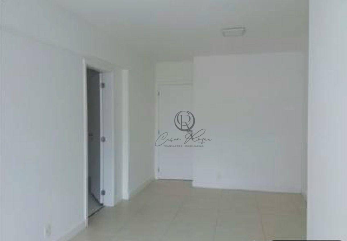 Apartamento à venda com 3 quartos, 107m² - Foto 8