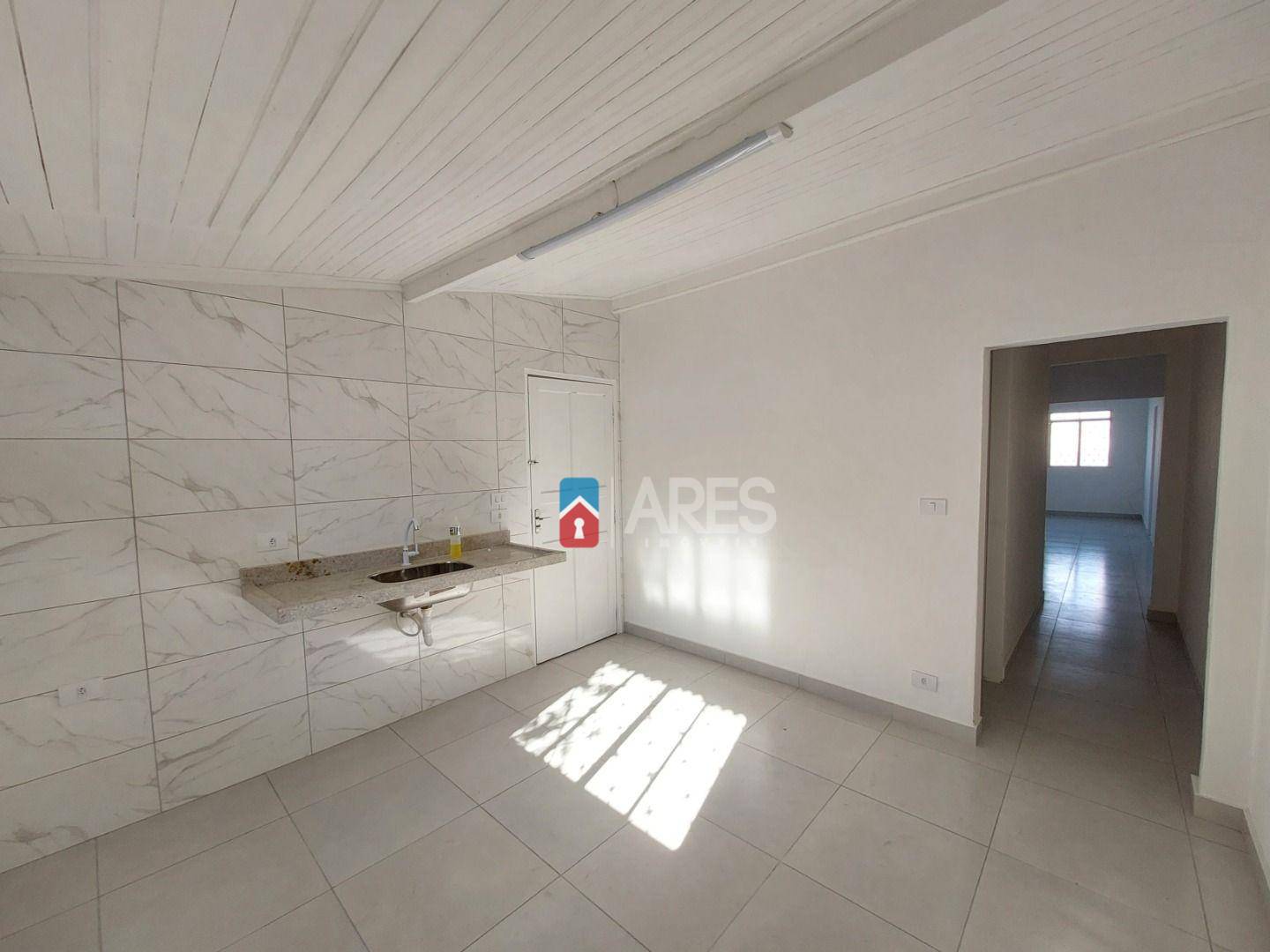 Casa à venda com 3 quartos, 95m² - Foto 10