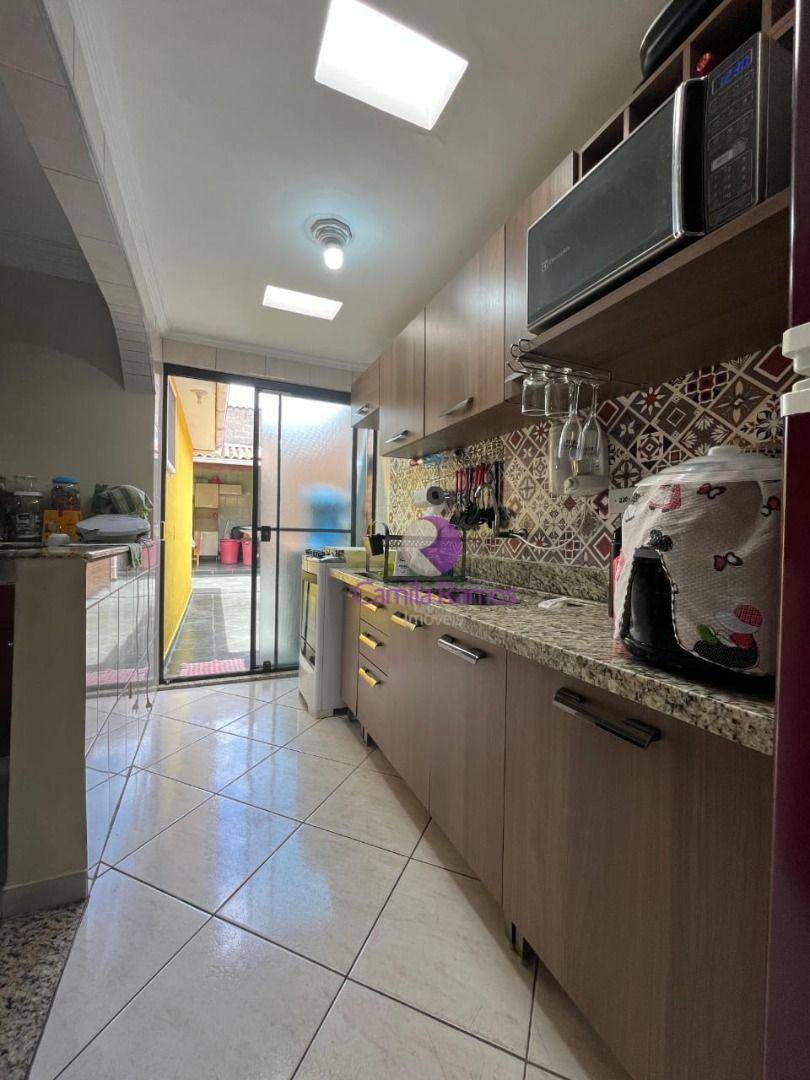 Casa à venda com 2 quartos, 120m² - Foto 5