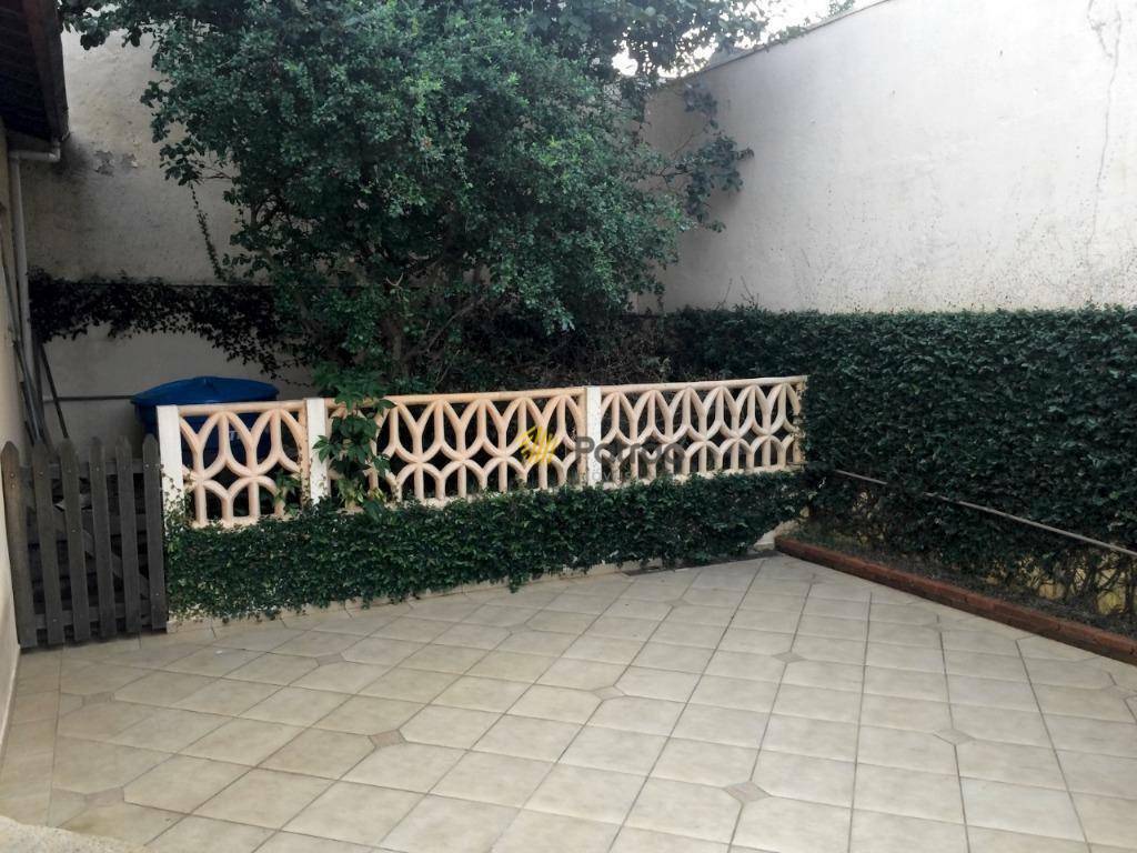 Casa à venda com 3 quartos, 300m² - Foto 7