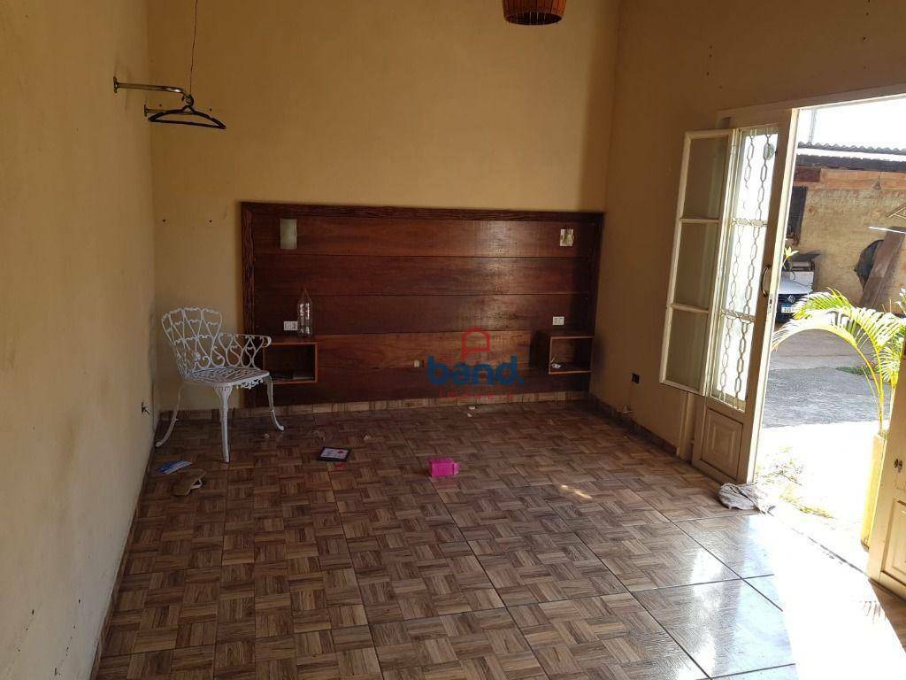 Casa à venda com 3 quartos, 96m² - Foto 4