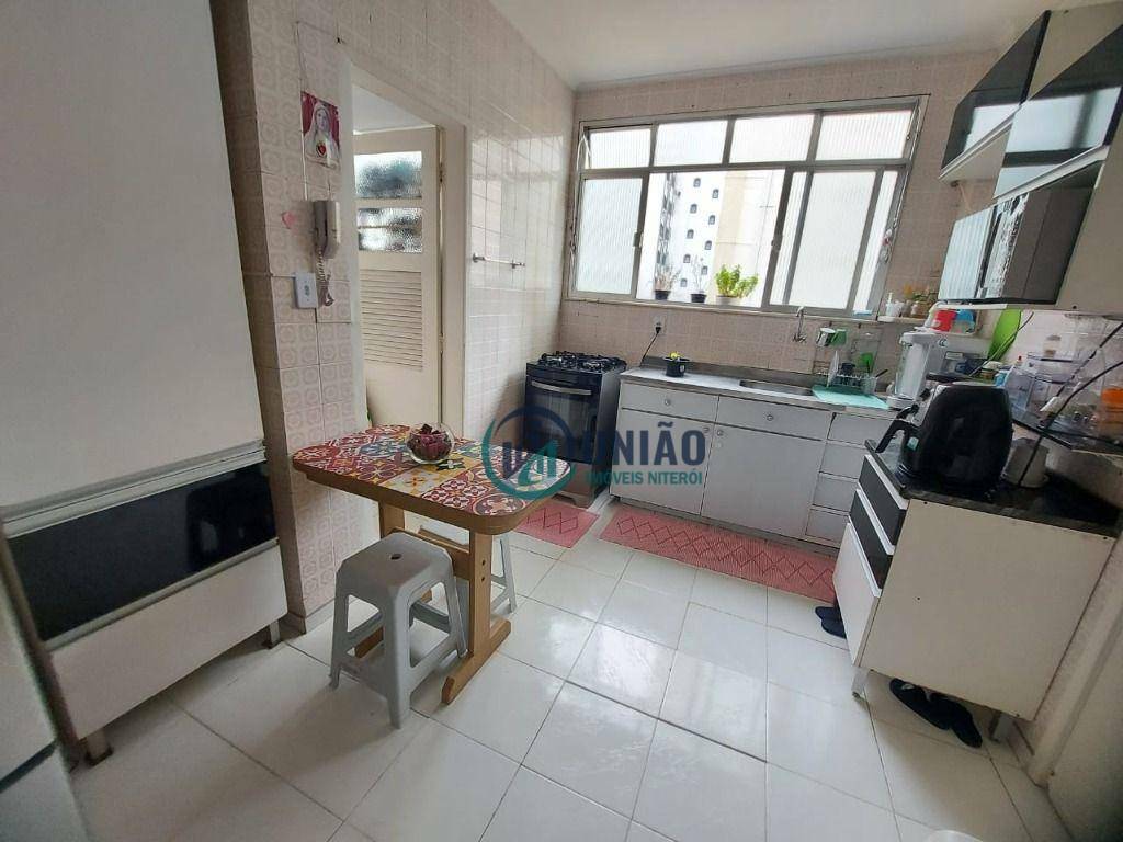 Apartamento à venda com 3 quartos, 120m² - Foto 5