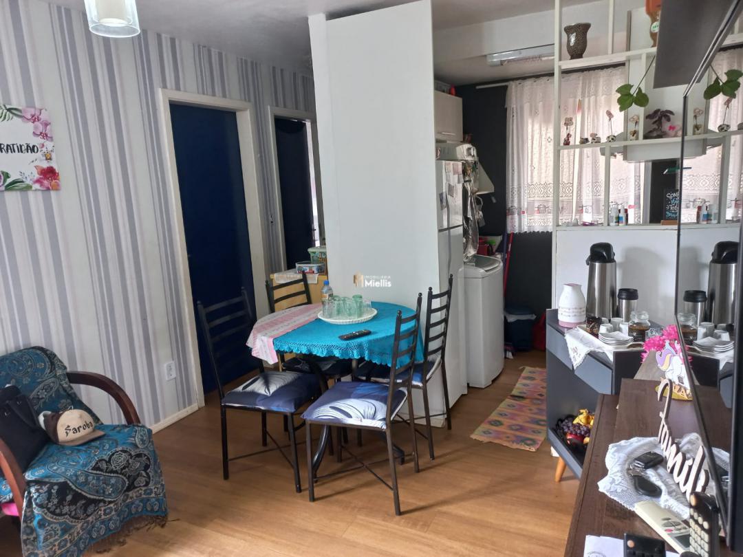 Apartamento à venda com 2 quartos, 38m² - Foto 2