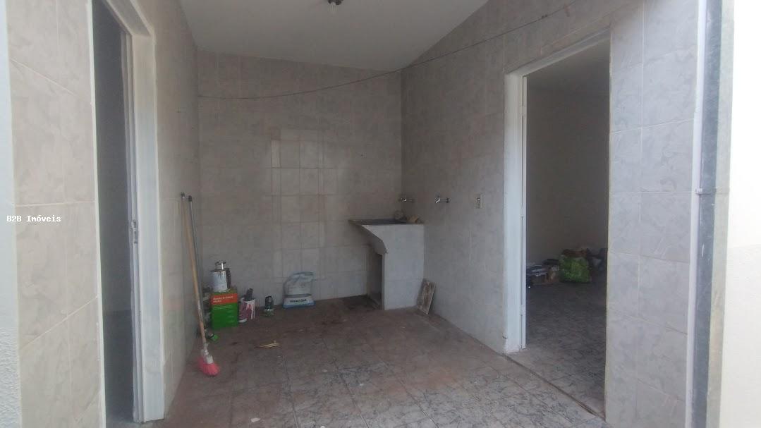 Casa à venda com 3 quartos, 190m² - Foto 15