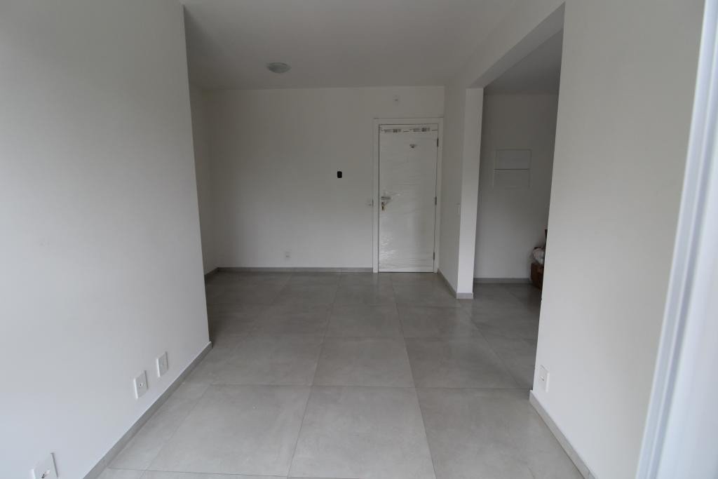 Apartamento para alugar com 2 quartos, 62m² - Foto 5