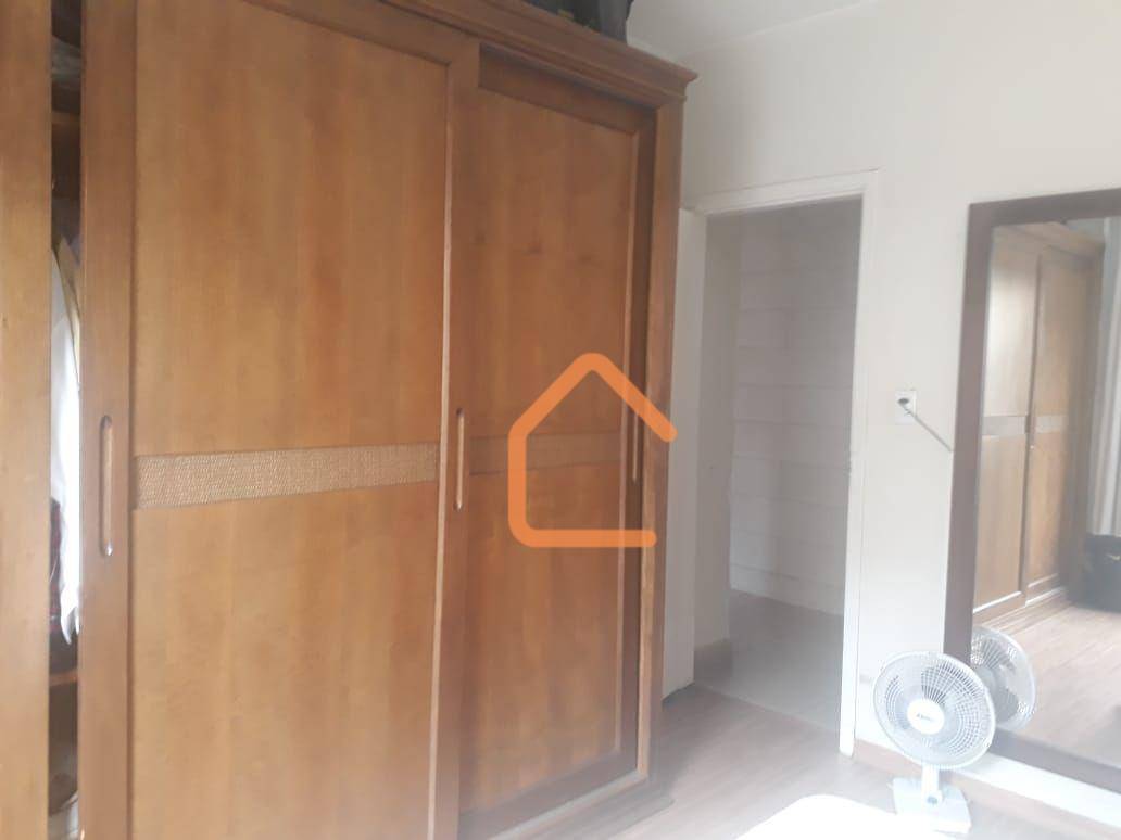 Casa à venda com 3 quartos, 187m² - Foto 14