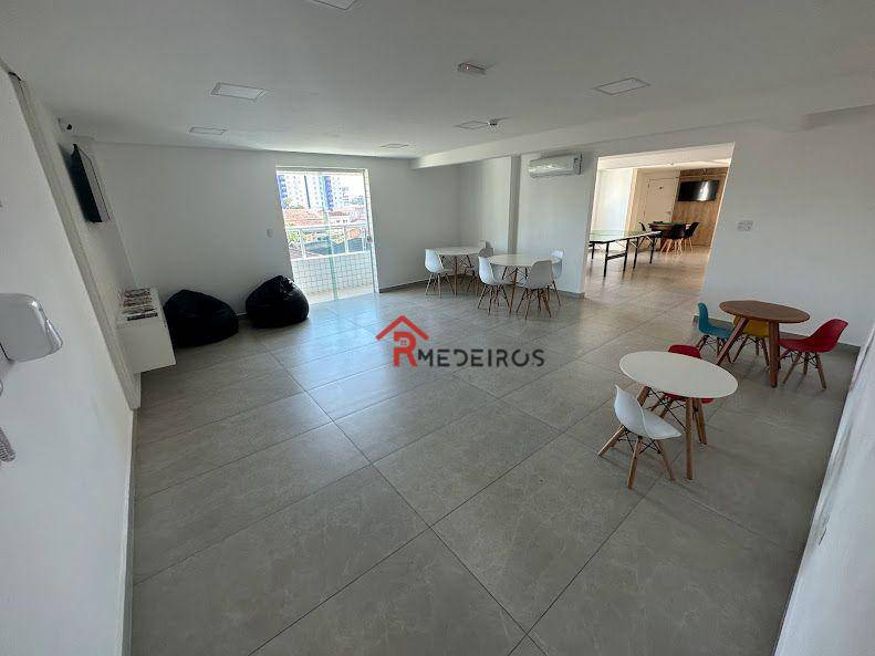 Apartamento à venda com 2 quartos, 82m² - Foto 35