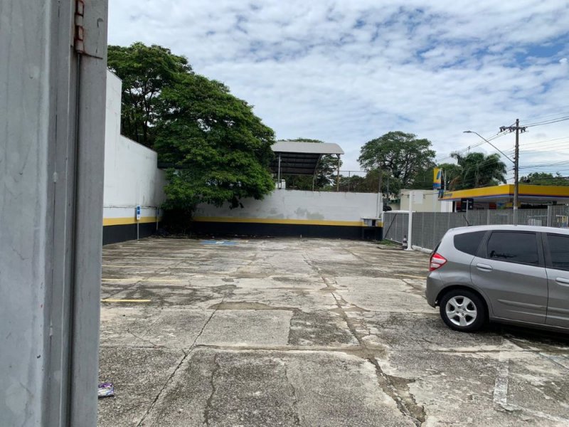 Chácara à venda com 2 quartos, 608m² - Foto 17