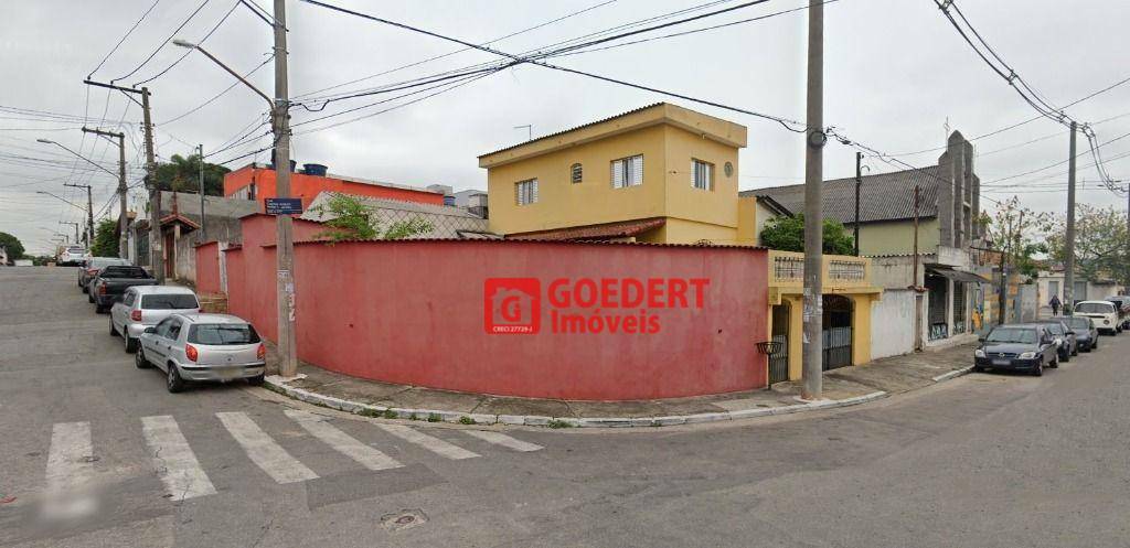 Sobrado à venda com 4 quartos, 159m² - Foto 1