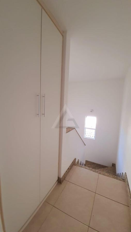 Casa de Condomínio à venda com 4 quartos, 220m² - Foto 13