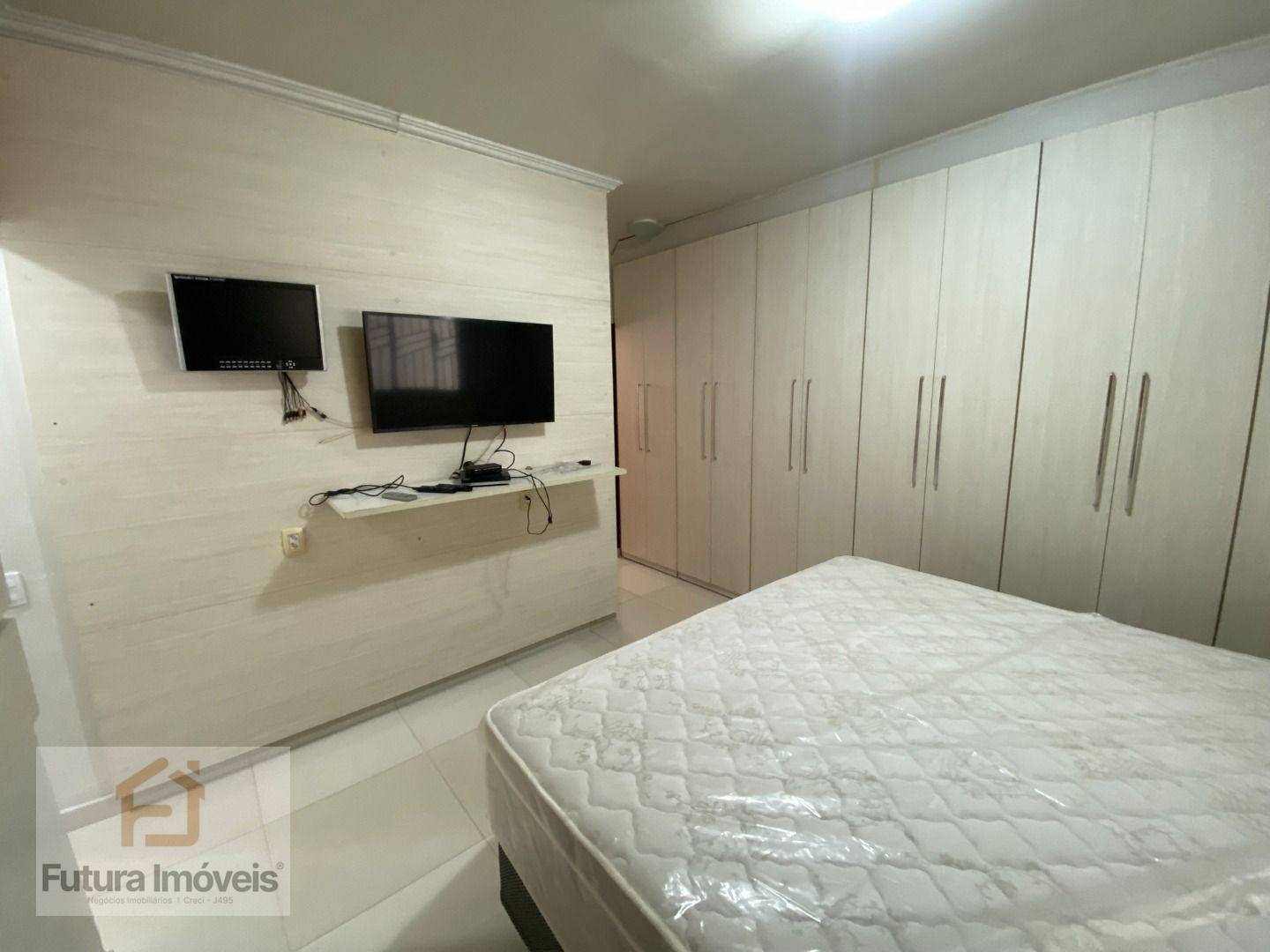 Casa para alugar com 4 quartos, 170m² - Foto 31