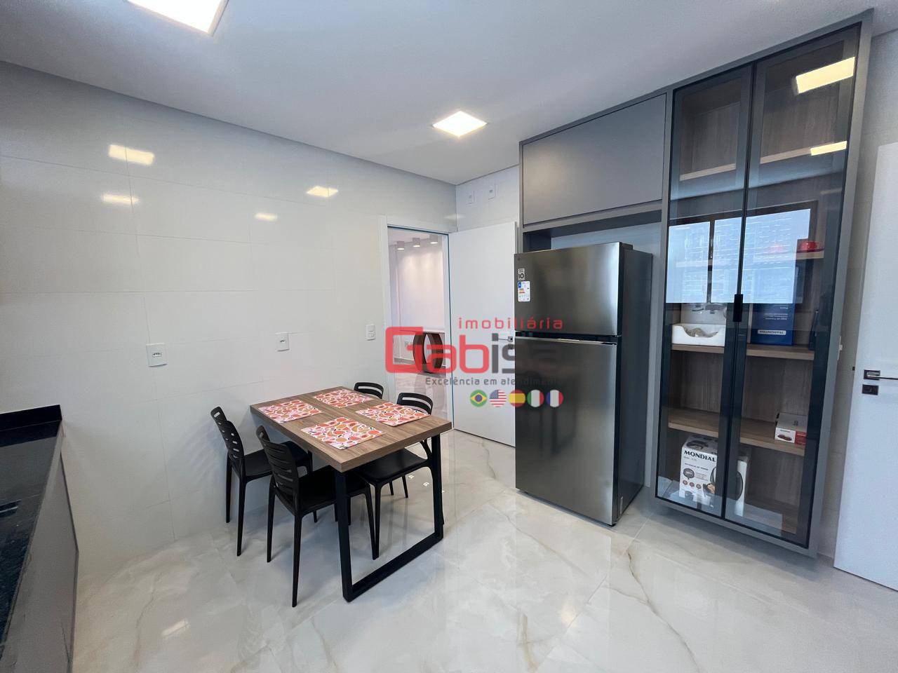 Apartamento para alugar com 4 quartos, 160m² - Foto 22