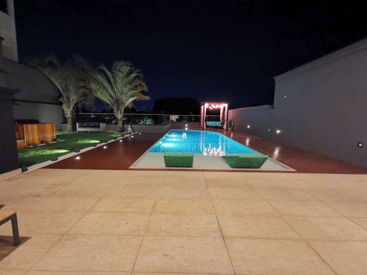 Casa de Condomínio à venda e aluguel com 3 quartos, 557m² - Foto 32