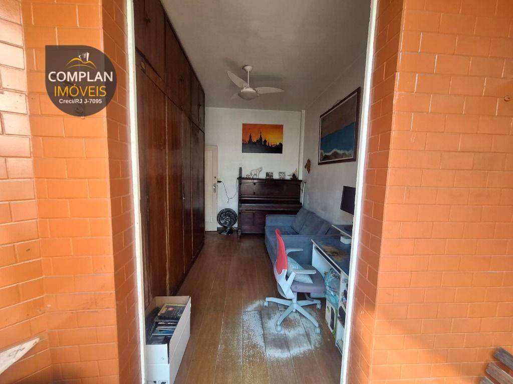 Apartamento à venda com 3 quartos, 75m² - Foto 12