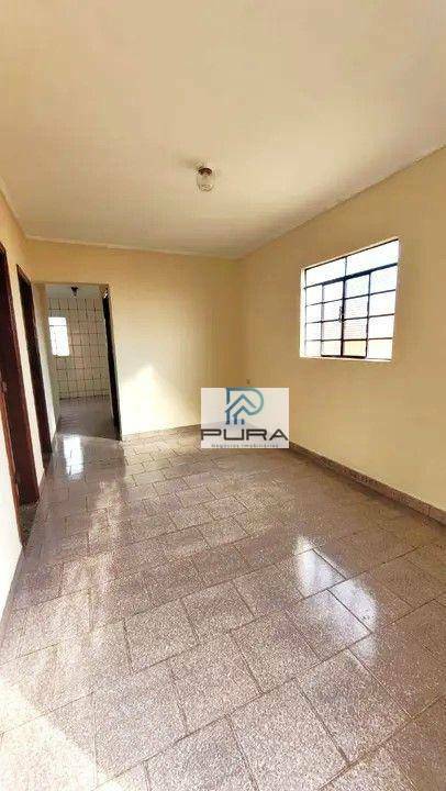 Casa à venda com 2 quartos, 97m² - Foto 4