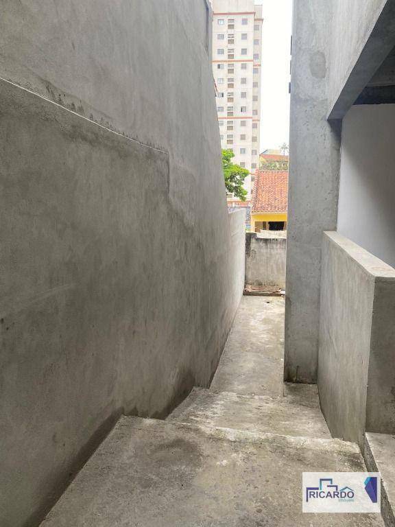 Sobrado à venda com 3 quartos, 250M2 - Foto 4