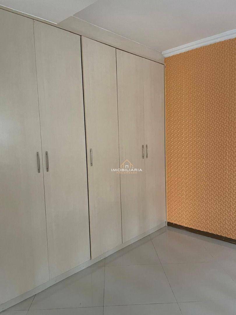 Casa à venda com 3 quartos, 235m² - Foto 17