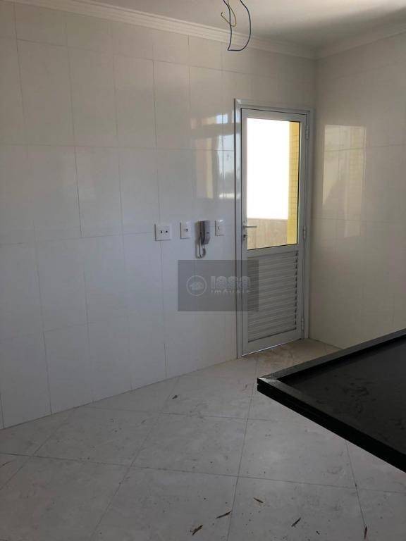 Apartamento à venda com 3 quartos, 165m² - Foto 3