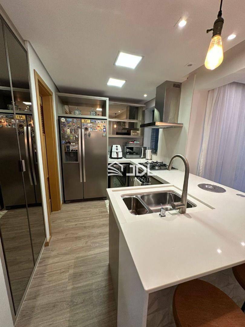Apartamento à venda com 2 quartos, 100m² - Foto 5