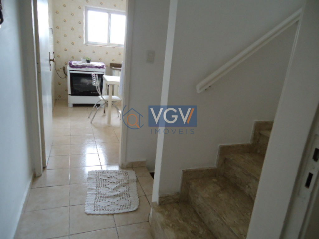 Casa à venda com 3 quartos, 227m² - Foto 13