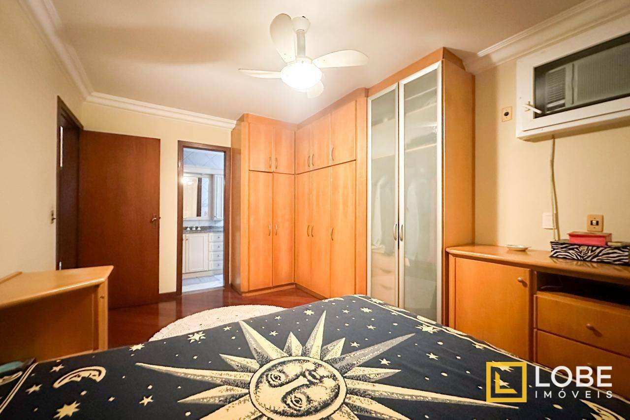 Apartamento à venda com 3 quartos, 155m² - Foto 11