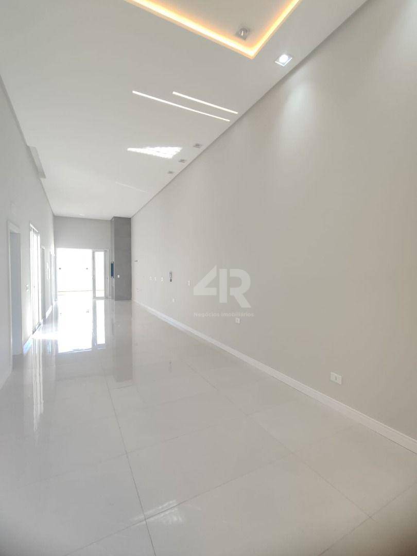 Casa à venda com 3 quartos, 123m² - Foto 2