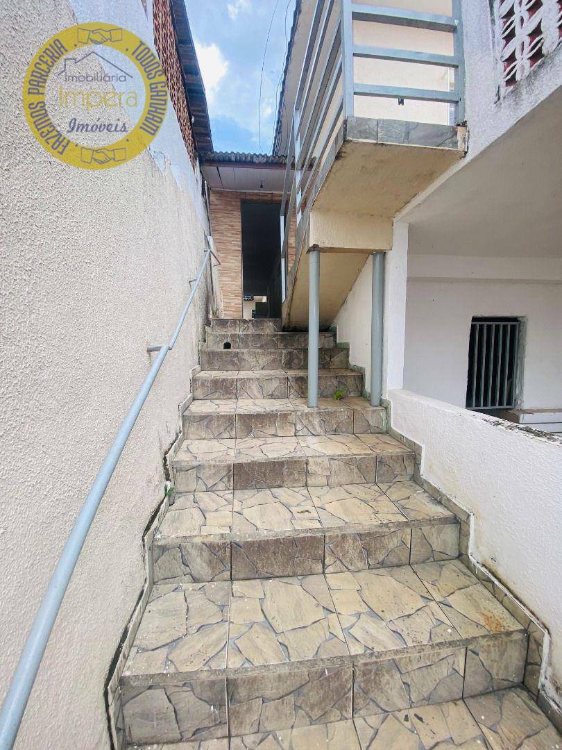 Casa à venda com 3 quartos, 69m² - Foto 4