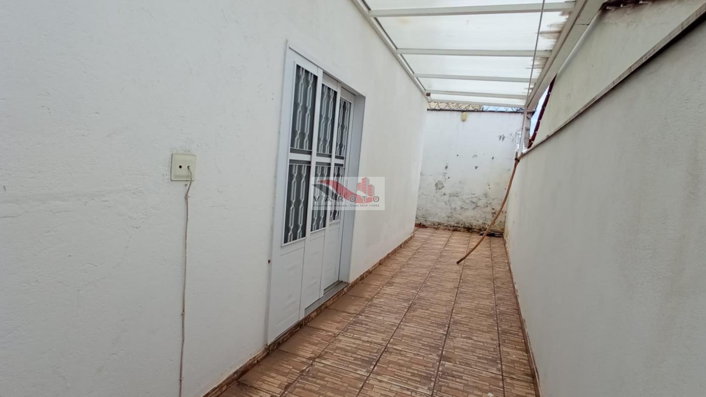 Casa à venda com 4 quartos, 80m² - Foto 21