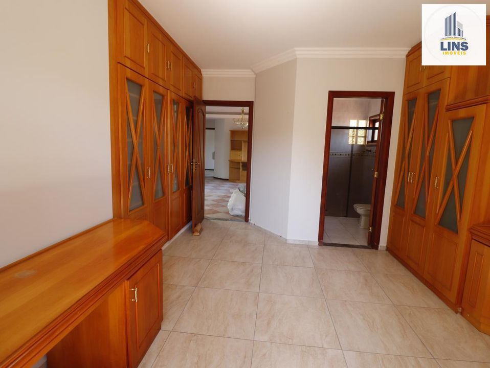 Casa à venda com 4 quartos, 350m² - Foto 16