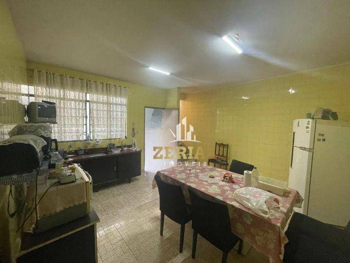 Sobrado à venda com 2 quartos, 350m² - Foto 2