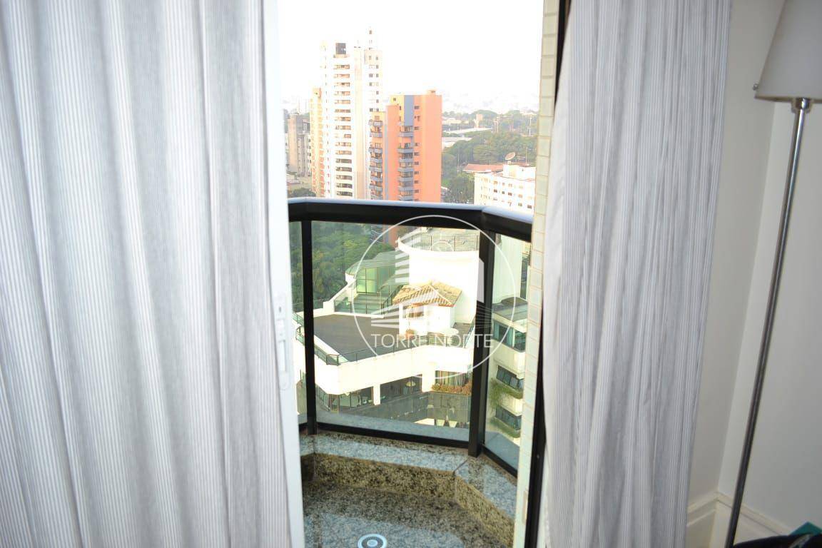 Cobertura à venda com 4 quartos, 600m² - Foto 14