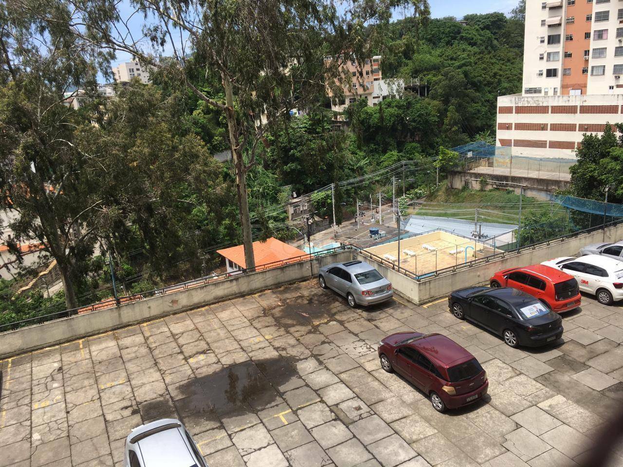 Apartamento à venda com 2 quartos, 57m² - Foto 2