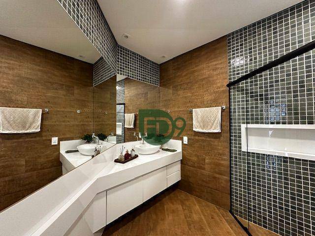 Casa à venda com 3 quartos, 310m² - Foto 25