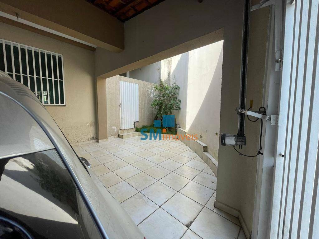 Sobrado à venda com 4 quartos, 200m² - Foto 28