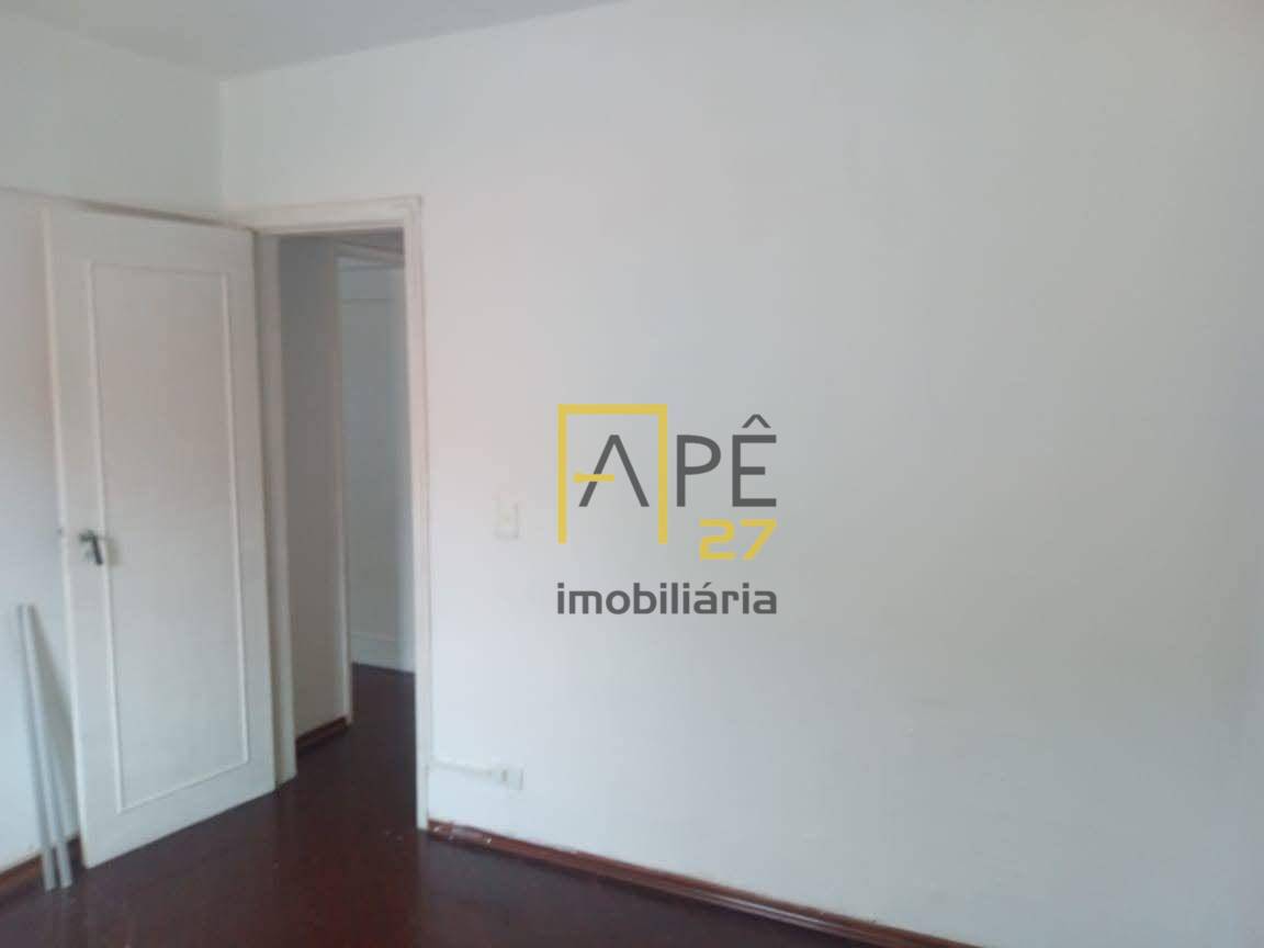 Apartamento à venda com 2 quartos, 70m² - Foto 22