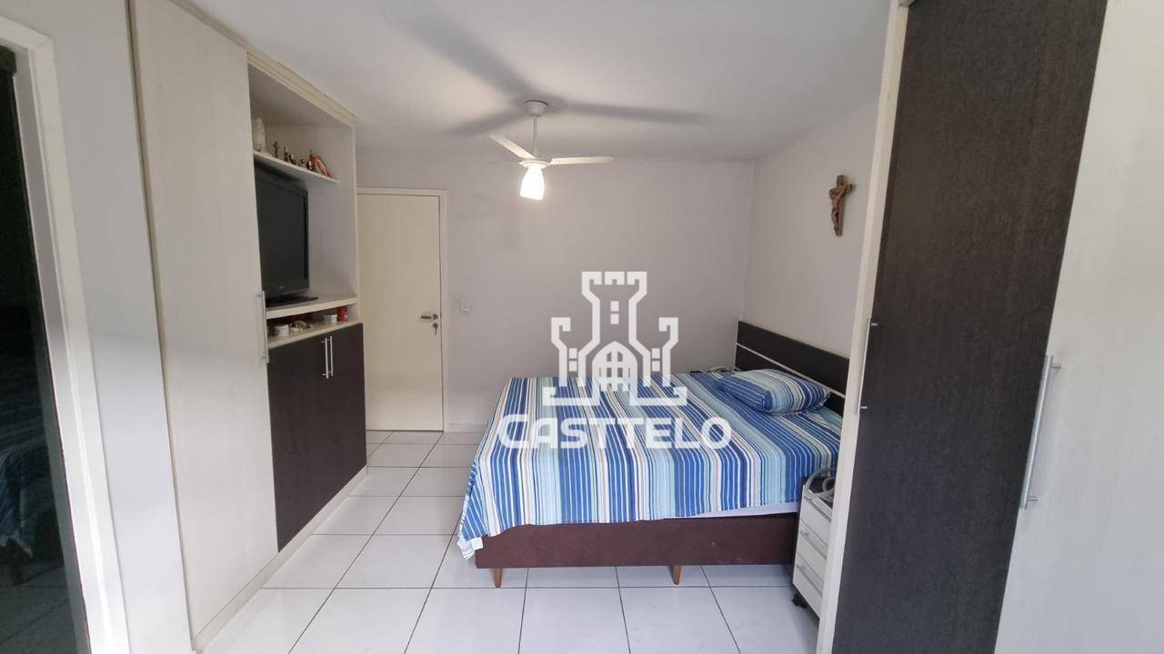 Casa à venda com 3 quartos, 250m² - Foto 11