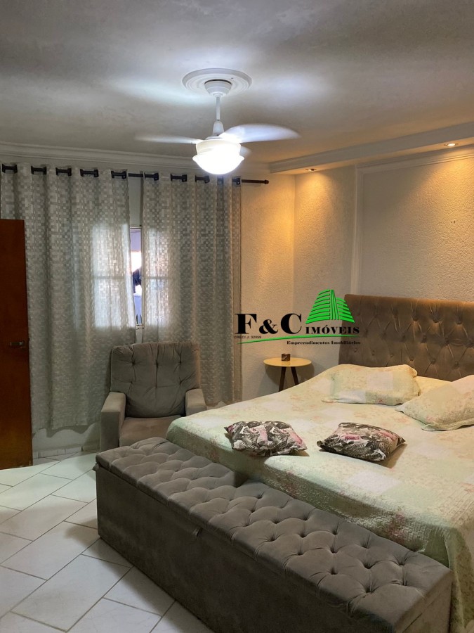 Casa à venda com 4 quartos, 166m² - Foto 8