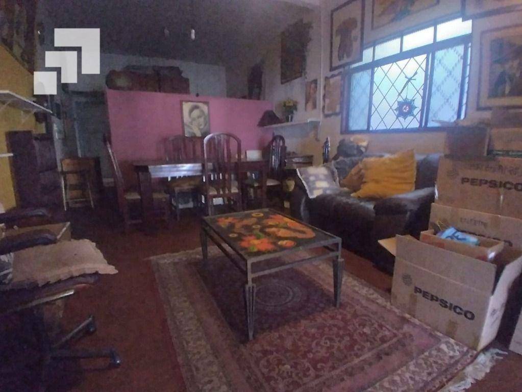 Casa à venda e aluguel com 2 quartos, 70m² - Foto 12