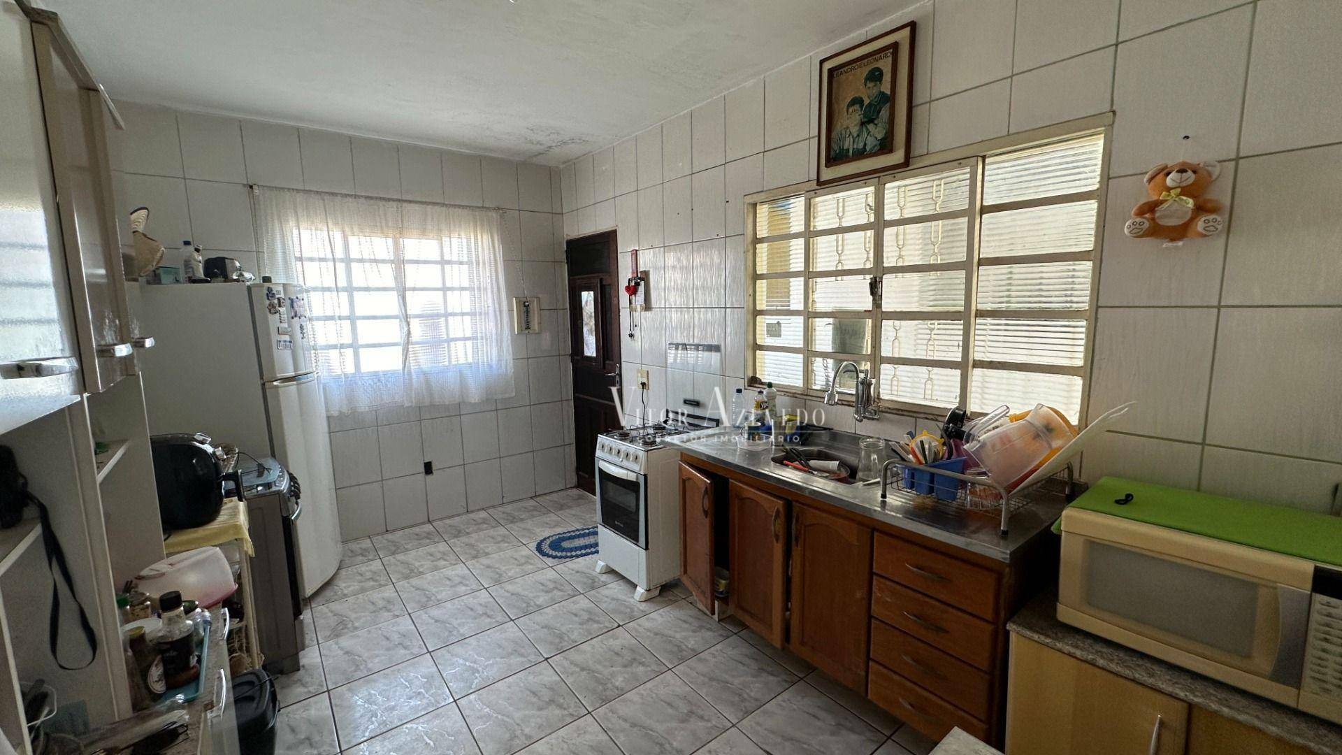 Casa à venda com 4 quartos, 95m² - Foto 6