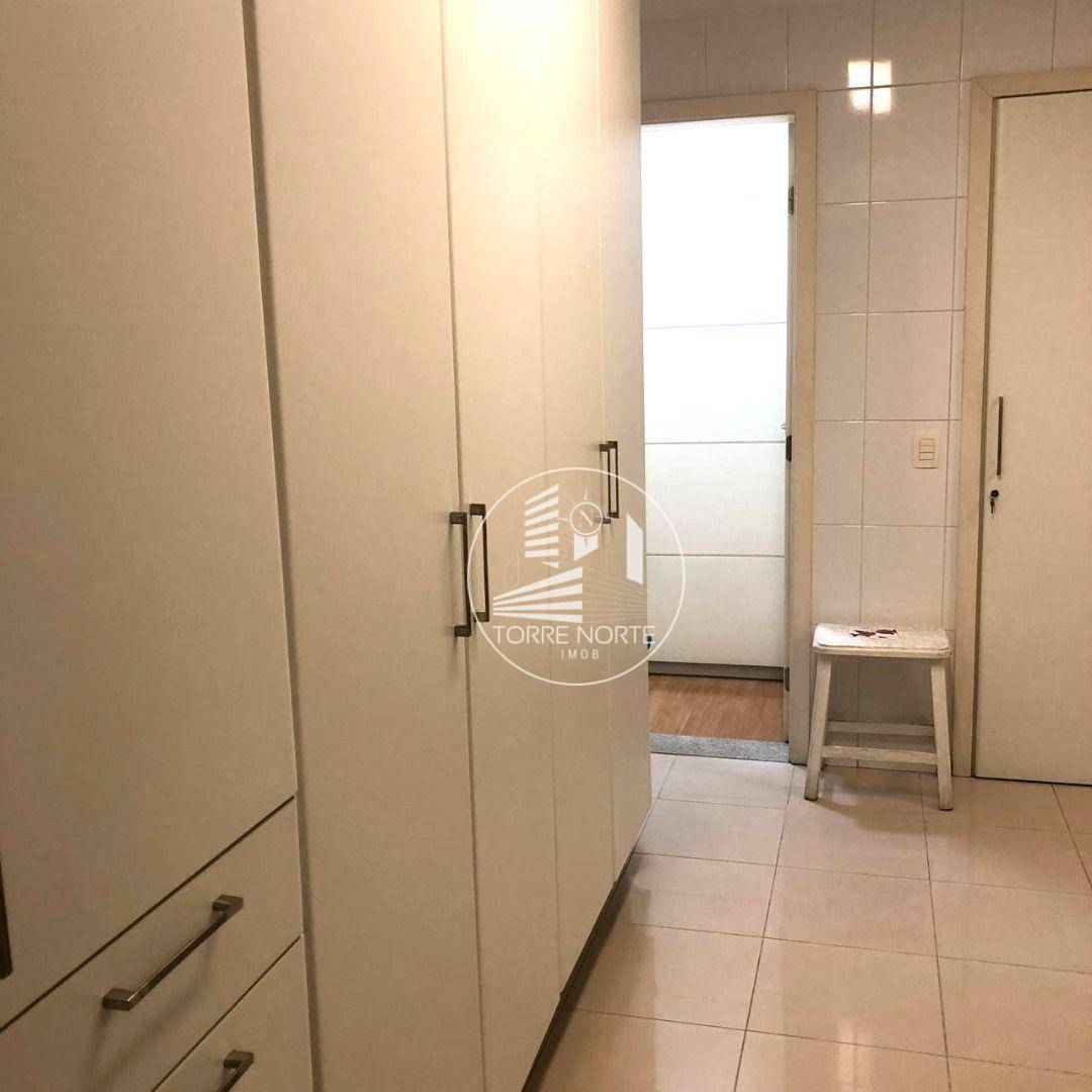 Apartamento à venda com 4 quartos, 261m² - Foto 26