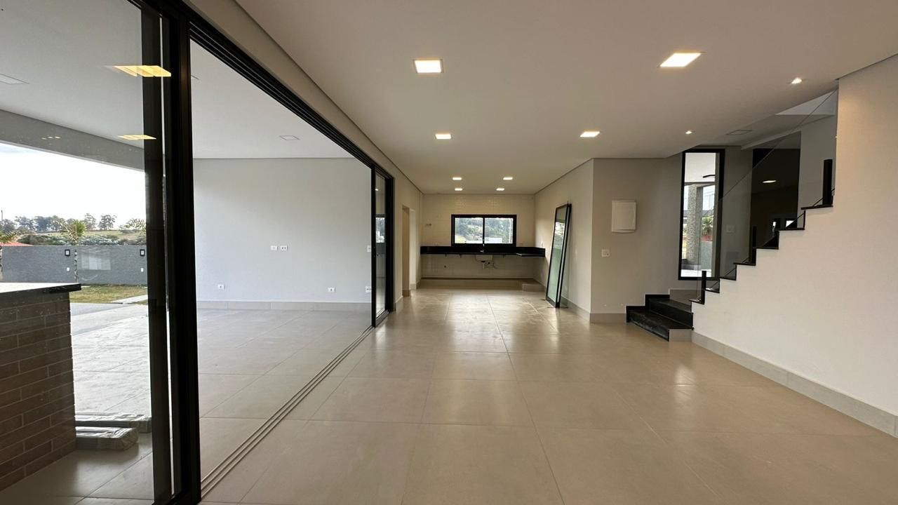 Casa à venda com 3 quartos, 268m² - Foto 19