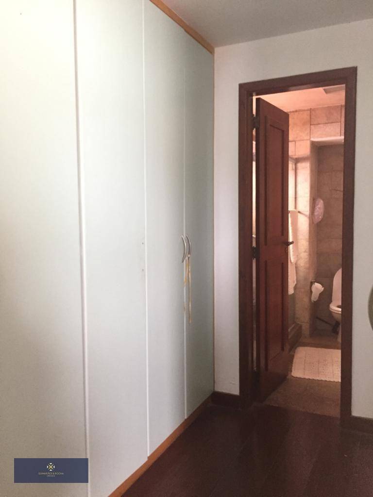 Casa de Condomínio à venda com 3 quartos, 315m² - Foto 28