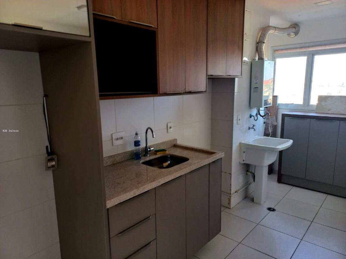 Apartamento à venda com 2 quartos, 64m² - Foto 8