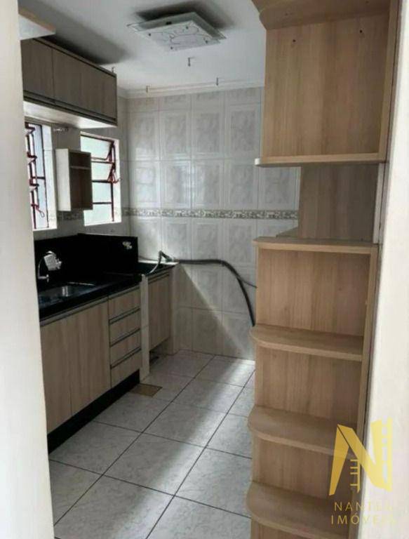 Apartamento à venda com 2 quartos, 69m² - Foto 4