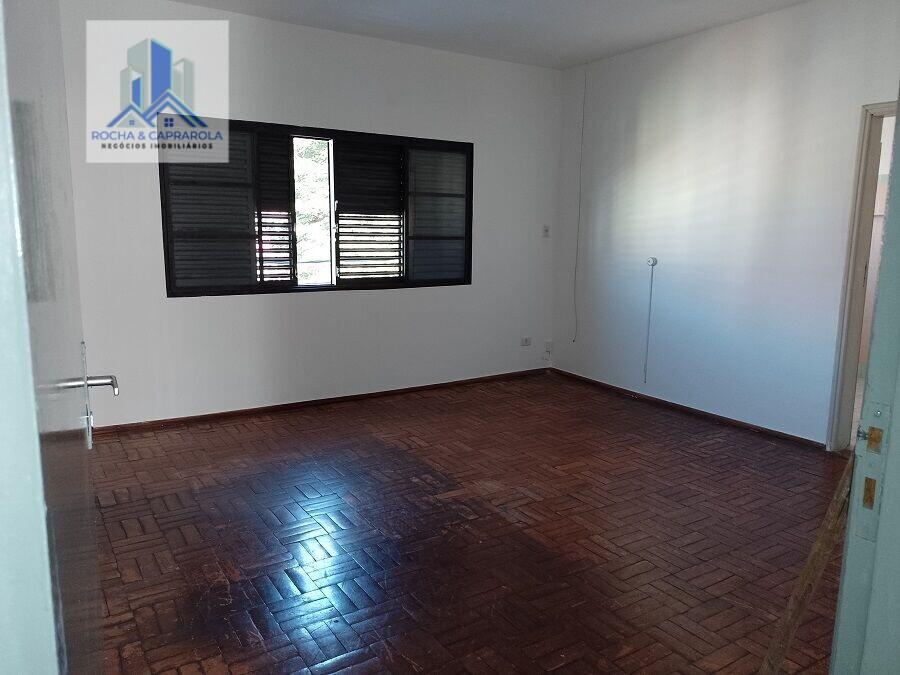 Casa para alugar com 3 quartos, 250m² - Foto 8