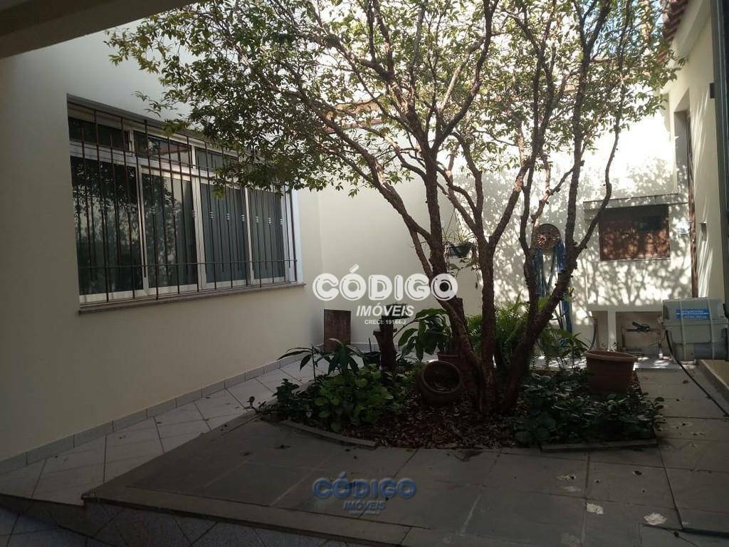 Sobrado à venda com 3 quartos, 220m² - Foto 29