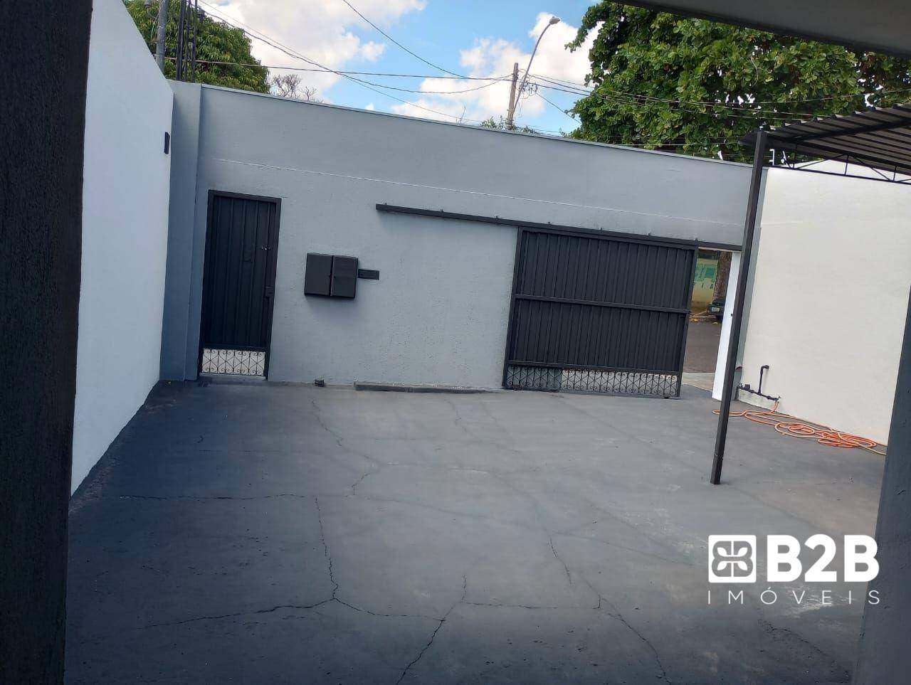 Casa à venda com 2 quartos, 178m² - Foto 8
